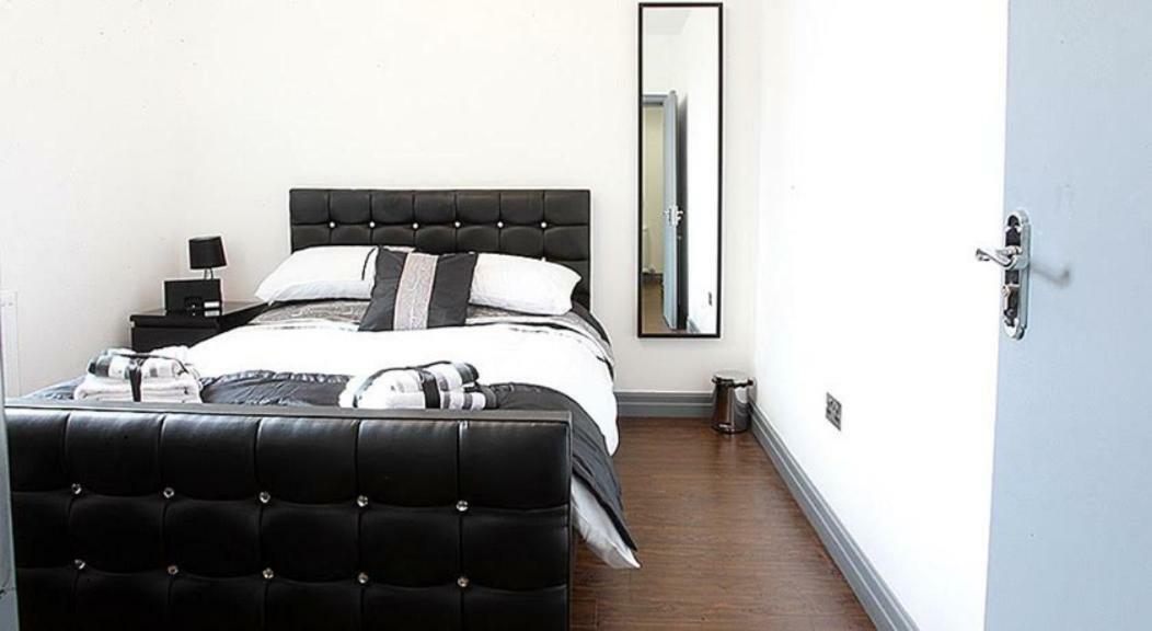 Lewis In The Heart Of The Northern Quarter Sleeps Up To 12 Manchester